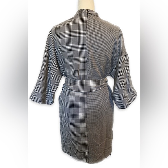 Zara Kimono Dress - Picture 5 of 5